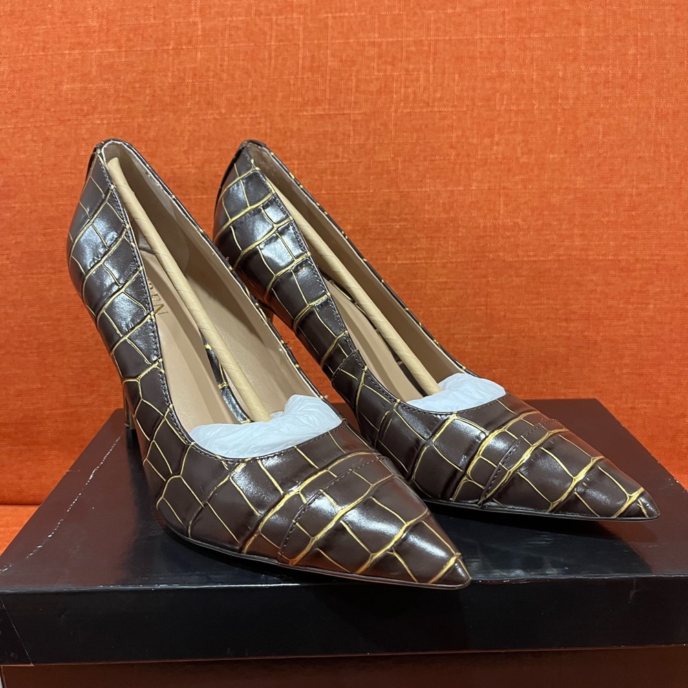 Lauren Ralph Lauren Lindella Brown Croc-Embossed Heels NWT